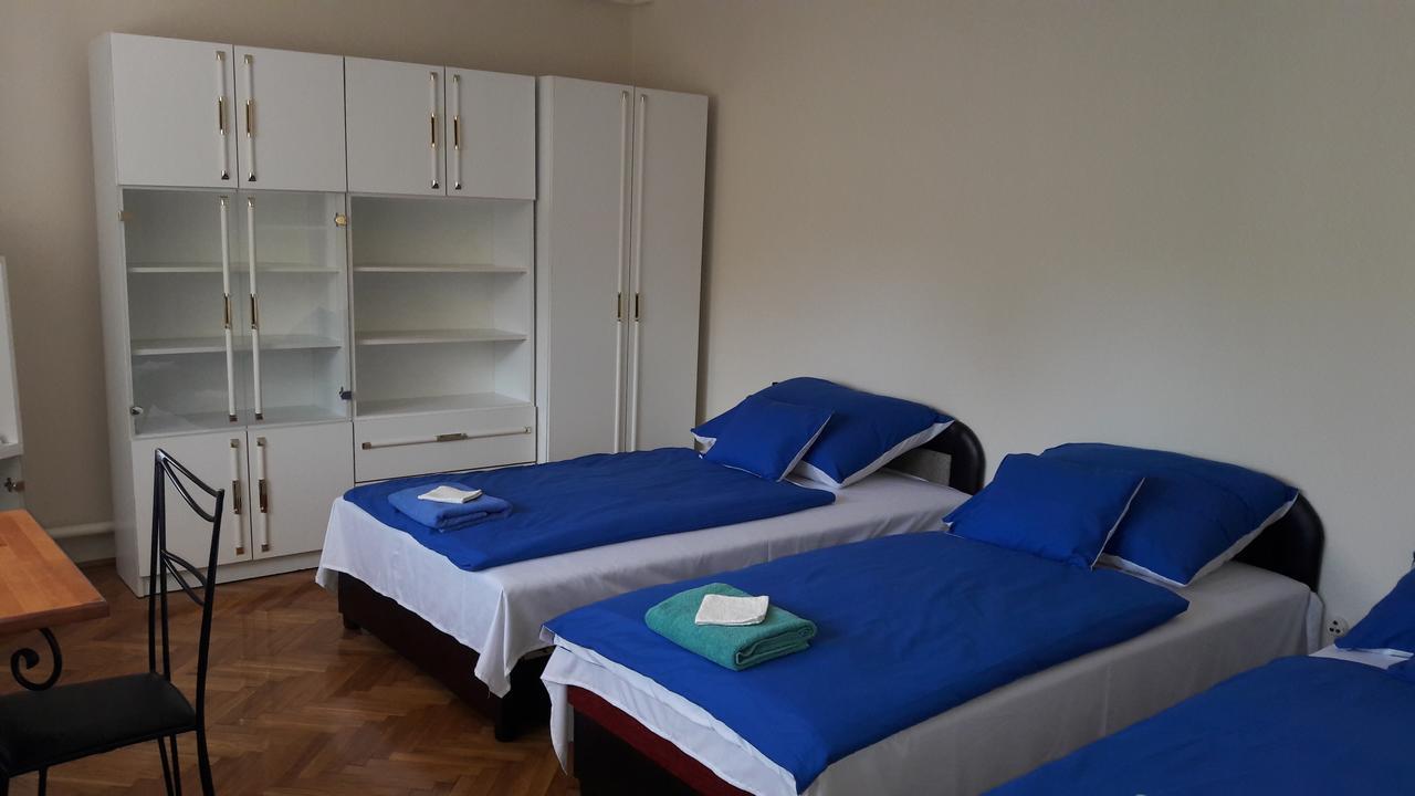 Pero Vendeghaz Hotel Debreţin Exterior foto